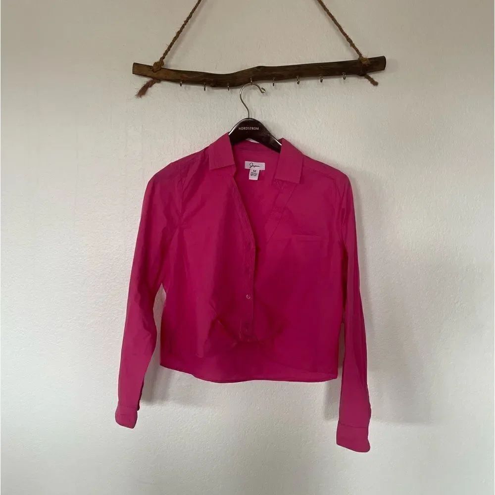 Pink cropped button up
